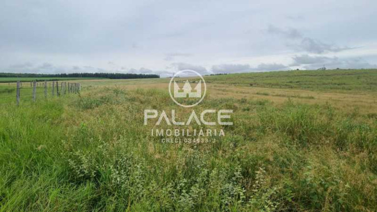 Imagem Fazenda à Venda, 400 m² em Centro - Anhembi Imagem Fazenda à Venda, 400 m² em Centro - Anhembi