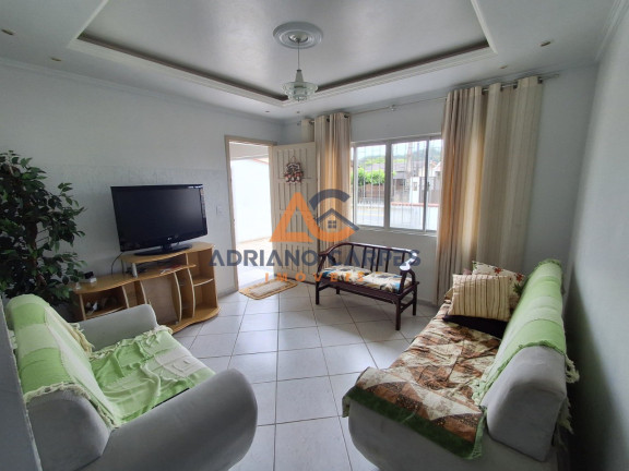 Imagem Casa com 3 Quartos para Alugar ou Temporada, 120 m² em Gravatá - Navegantes Imagem Casa com 3 Quartos para Alugar ou Temporada, 120 m² em Gravatá - Navegantes