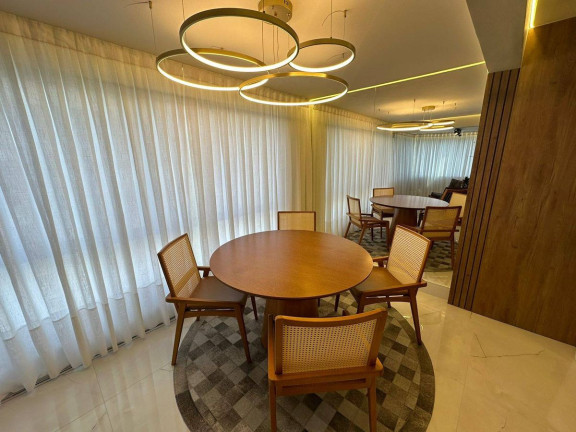 Imagem Cobertura com 4 Quartos à Venda, 178 m² em Centro - Balneário Camboriú
