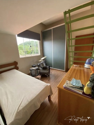 Imagem Casa de Condomínio com 3 Quartos à Venda, 273 m² em Fazenda Petrópolis - Residencial Monte Verde - Goiânia