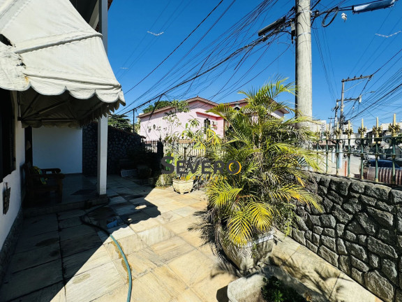 Imagem Casa com 3 Quartos à Venda, 250 m² em Centro - São Gonçalo Imagem Casa com 3 Quartos à Venda, 250 m² em Centro - São Gonçalo