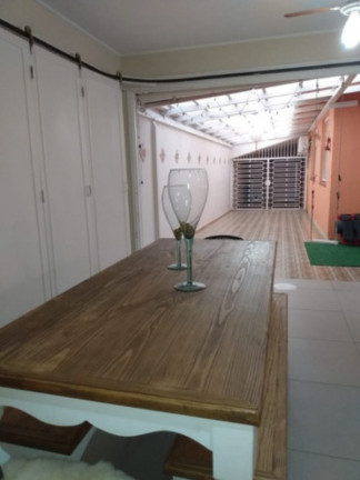 Imagem Casa com 4 Quartos à Venda, 188 m² em Jardim Lindóia - Porto Alegre Imagem Casa com 4 Quartos à Venda, 188 m² em Jardim Lindóia - Porto Alegre