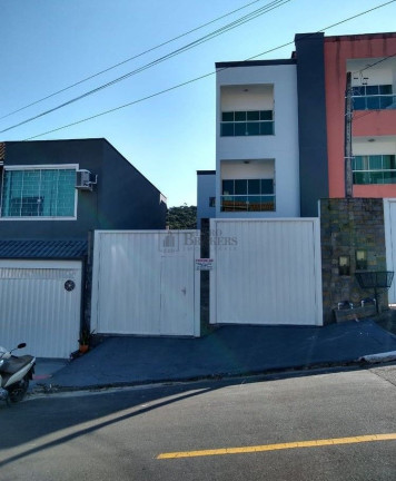 Sobrado com 3 Quartos à Venda, 130 m² em Ariribá - Balneário Camboriú