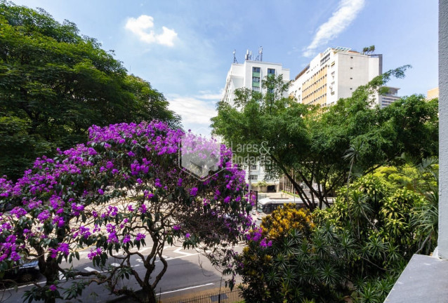 Imagem Apartamento com 2 Quartos à Venda, 76 m² em Jardim Paulista - São Paulo