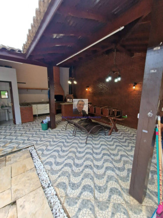 Imagem Casa de Condomínio com 3 Quartos à Venda, 300 m² em Barueri