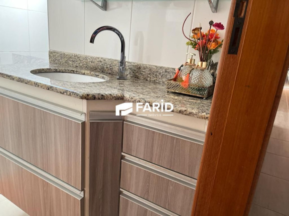 Imagem Casa com 3 Quartos à Venda, 200 m² em Marapé - Santos