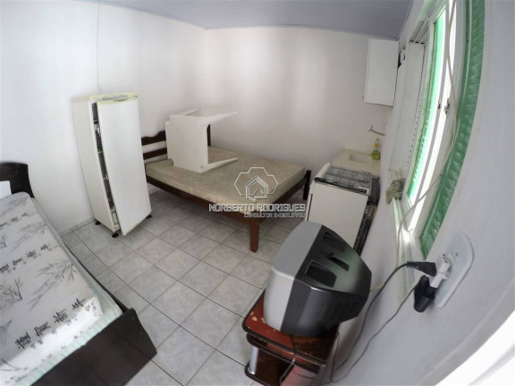 Imagem Casa com 3 Quartos à Venda, 200 m² em Guilhermina - Praia Grande Imagem Casa com 3 Quartos à Venda, 200 m² em Guilhermina - Praia Grande