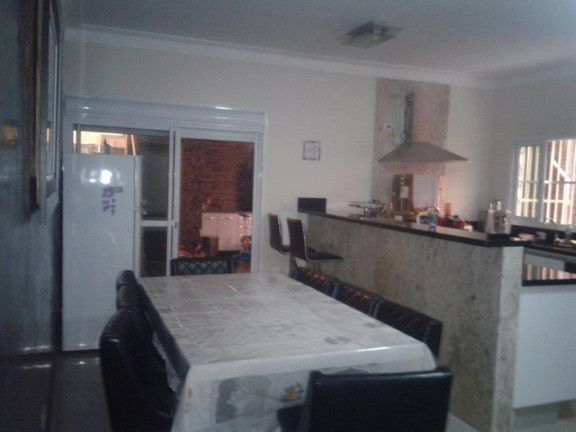 Imagem Sobrado com 4 Quartos à Venda, 220 m² em Jardim Quaresmeira - Suzano Imagem Sobrado com 4 Quartos à Venda, 220 m² em Jardim Quaresmeira - Suzano