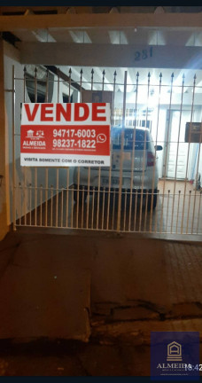 Casa com 2 Quartos à Venda,  em Campo Limpo - São Paulo
