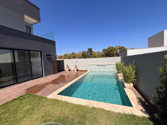 Casa com 4 Quartos à Venda, 300 m² em Condomínio Belvedere Ii - Cuiabá