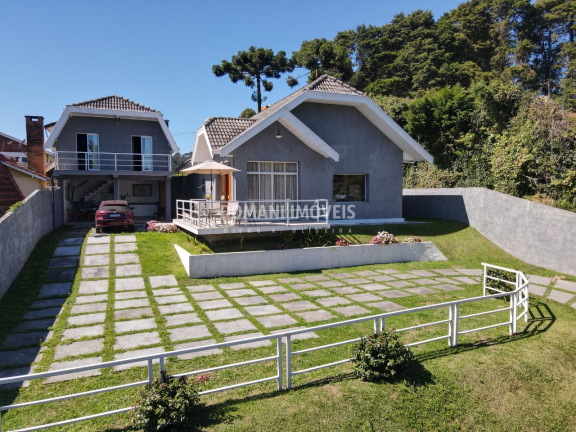 Casa com 3 Quartos à Venda, 164 m² em Região De Capivari - Campos Do Jordão