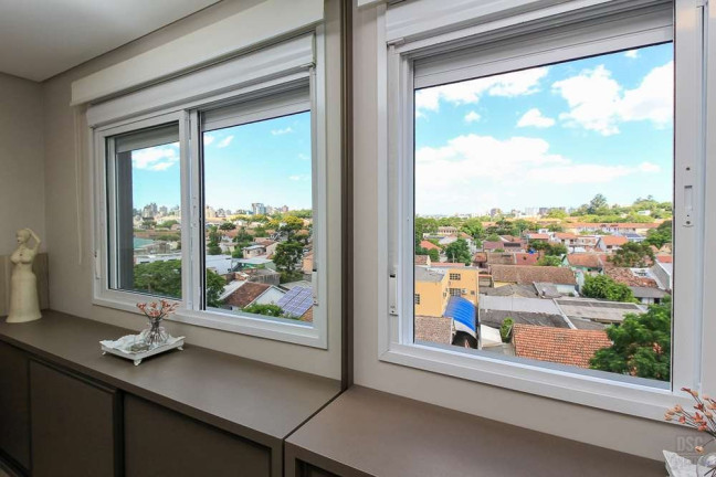 Imagem Apartamento com 2 Quartos à Venda, 70 m² em Santa Maria Goretti - Porto Alegre Imagem Apartamento com 2 Quartos à Venda, 70 m² em Santa Maria Goretti - Porto Alegre