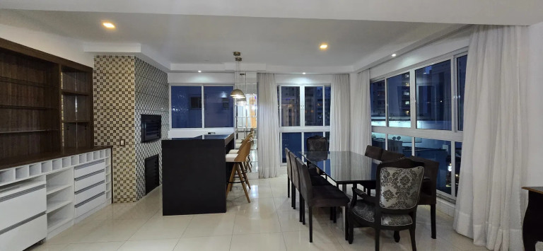 Imagem Apartamento com 3 Quartos à Venda, 134 m² em Centro - Balneário Camboriú Imagem Apartamento com 3 Quartos à Venda, 134 m² em Centro - Balneário Camboriú