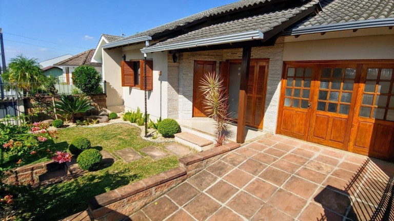 Imagem Casa com 3 Quartos à Venda, 182 m² em Linha Santa Cruz - Santa Cruz Do Sul Imagem Casa com 3 Quartos à Venda, 182 m² em Linha Santa Cruz - Santa Cruz Do Sul