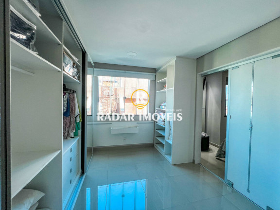 Imagem Apartamento com 4 Quartos à Venda, 270 m² em Algodoal - Cabo Frio