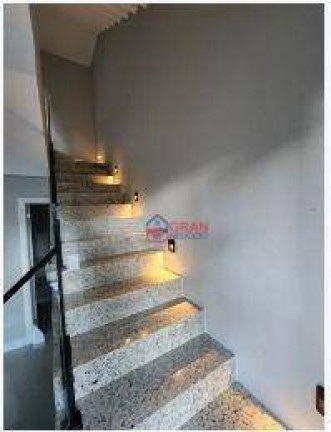 Imagem Sobrado com 3 Quartos à Venda, 166 m² em Pilarzinho - Curitiba