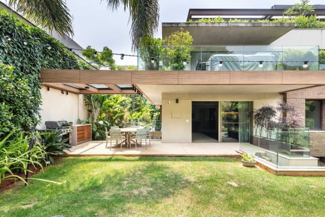 Imagem Casa com 3 Quartos à Venda, 628 m² em Alto De Pinheiros - São Paulo Imagem Casa com 3 Quartos à Venda, 628 m² em Alto De Pinheiros - São Paulo