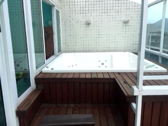 Imagem Imóvel com 5 Quartos à Venda, 330 m² em Praia Grande - Ubatuba