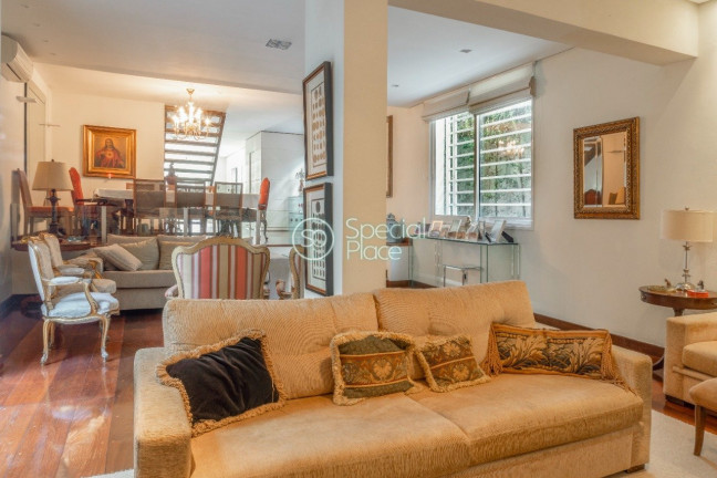 Imagem Casa com 4 Quartos à Venda ou Locação, 300 m² em Jardim Europa - São Paulo Imagem Casa com 4 Quartos à Venda ou Locação, 300 m² em Jardim Europa - São Paulo