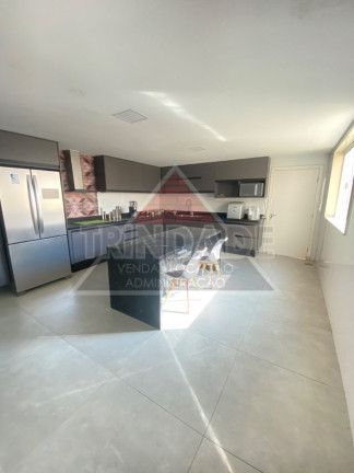Imagem Casa com 5 Quartos à Venda, 600 m² em Vargem Grande - Rio De Janeiro