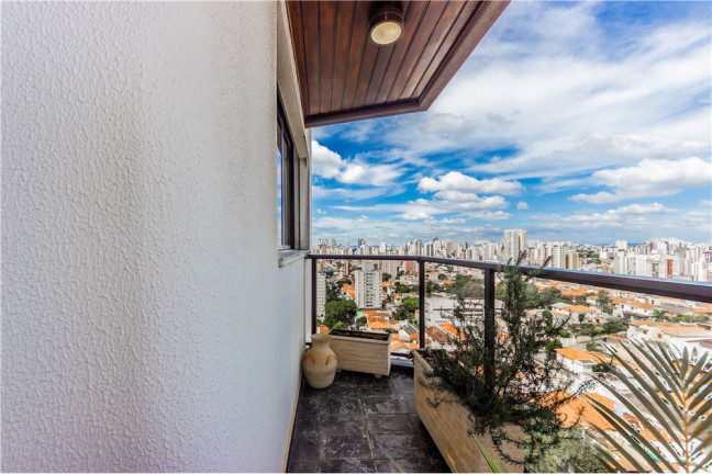 Imagem Imóvel com 4 Quartos à Venda, em Vila Mariana - São Paulo Imagem Imóvel com 4 Quartos à Venda, em Vila Mariana - São Paulo