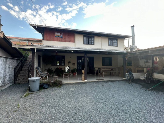 Casa com 5 Quartos à Venda, 242 m² em Centro - Balneário Barra Do Sul