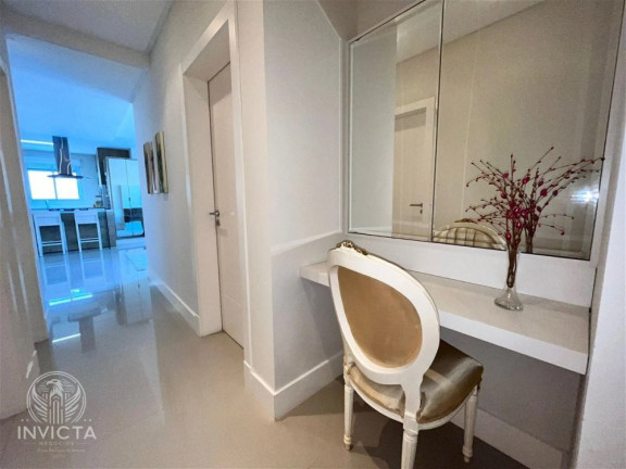 Imagem Apartamento com 3 Quartos à Venda, 128 m² em Centro - Balneário Camboriú Imagem Apartamento com 3 Quartos à Venda, 128 m² em Centro - Balneário Camboriú