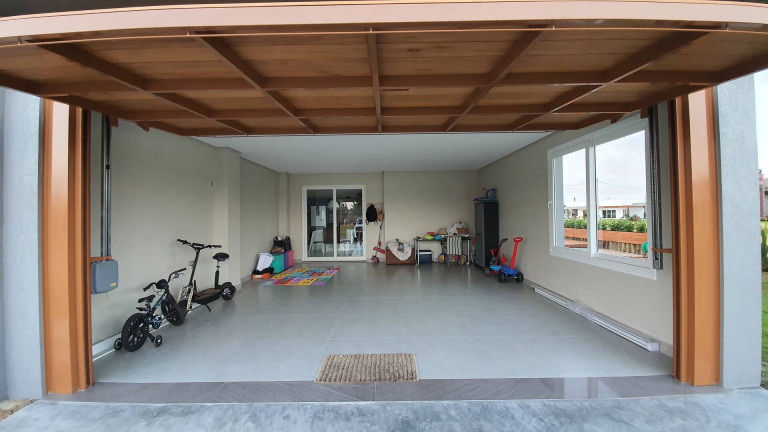 Imagem Casa com 3 Quartos à Venda, 645 m² em Atlântida Sul - Osório Imagem Casa com 3 Quartos à Venda, 645 m² em Atlântida Sul - Osório