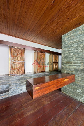 Imagem Casa com 3 Quartos à Venda, 760 m² em Pacaembu - São Paulo