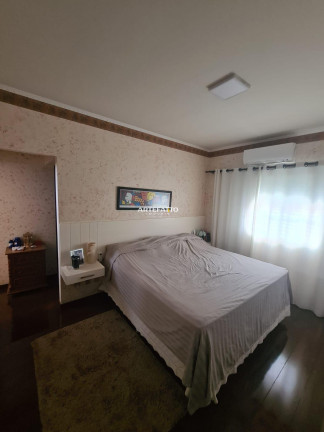 Imagem Casa com 5 Quartos à Venda, 282 m² em Centro - Franca