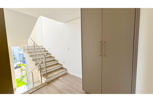 Imagem Casa de Condomínio com 3 Quartos à Venda, 346 m² em Bairro Alto - Curitiba
