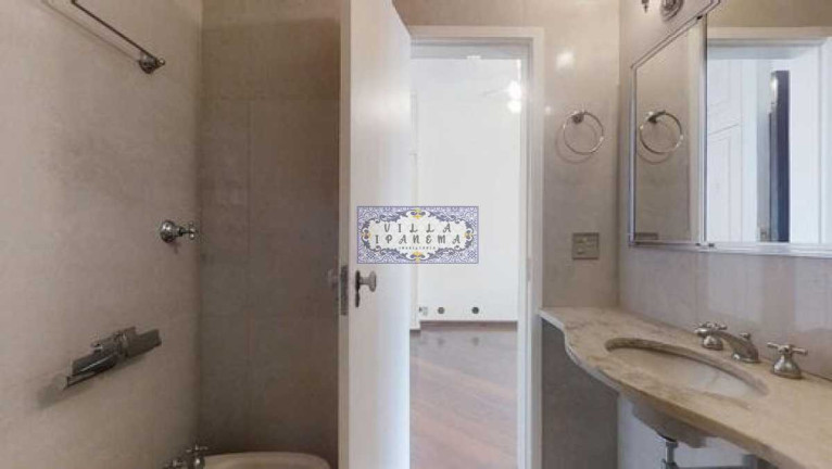 Imagem Apartamento com 4 Quartos à Venda, 155 m² em Lagoa - Rio De Janeiro