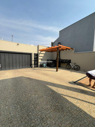 Imagem Casa com 3 Quartos à Venda, 192 m²