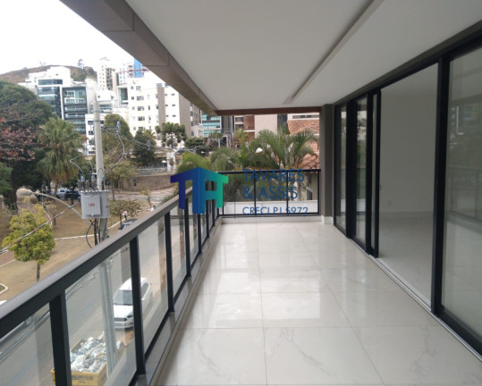 Imagem Imóvel com 4 Quartos à Venda, 202 m² em Bom Pastor - Juiz De Fora Imagem Imóvel com 4 Quartos à Venda, 202 m² em Bom Pastor - Juiz De Fora