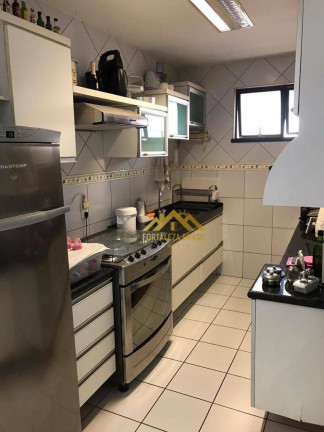 Imagem Imóvel com 3 Quartos à Venda, 86 m² em Maraponga - Fortaleza Imagem Imóvel com 3 Quartos à Venda, 86 m² em Maraponga - Fortaleza