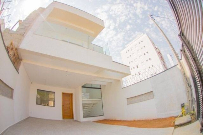 Sobrado com 3 Quartos à Venda, 178 m² em Piracangaguá (chácara Flórida) - Taubaté