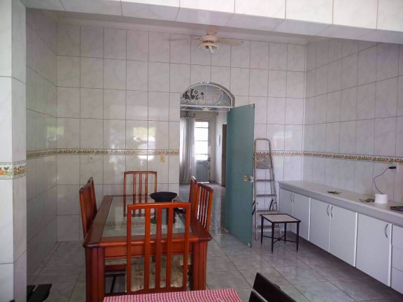 Imagem Casa com 3 Quartos para Alugar, 100 m² em Peruíbe