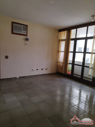 Imagem Casa com 9 Quartos para Alugar, 600 m² em Centro - Jacareí