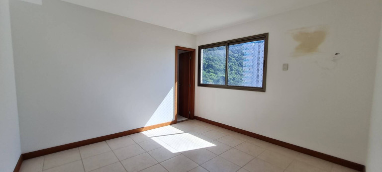 Imagem Imóvel com 4 Quartos à Venda, 265 m² em Praia Da Costa - Vila Velha Imagem Imóvel com 4 Quartos à Venda, 265 m² em Praia Da Costa - Vila Velha
