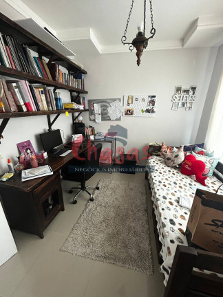 Imagem Sobrado com 5 Quartos à Venda, 200 m² em Jardim California - Caraguatatuba Imagem Sobrado com 5 Quartos à Venda, 200 m² em Jardim California - Caraguatatuba