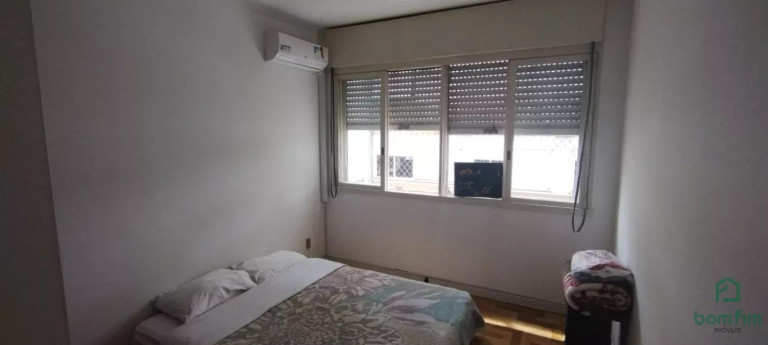 Imagem Apartamento com 3 Quartos para Alugar, 149 m² em Centro Histórico - Porto Alegre Imagem Apartamento com 3 Quartos para Alugar, 149 m² em Centro Histórico - Porto Alegre