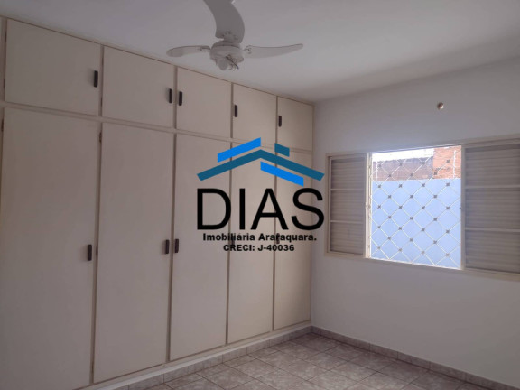 Imagem Casa com 2 Quartos à Venda, 263 m² em Jardim Viaduto (vila Xavier) - Araraquara Imagem Casa com 2 Quartos à Venda, 263 m² em Jardim Viaduto (vila Xavier) - Araraquara