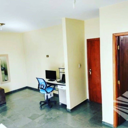 Imagem Sobrado com 3 Quartos à Venda, 240 m² em Centro - Taubaté Imagem Sobrado com 3 Quartos à Venda, 240 m² em Centro - Taubaté