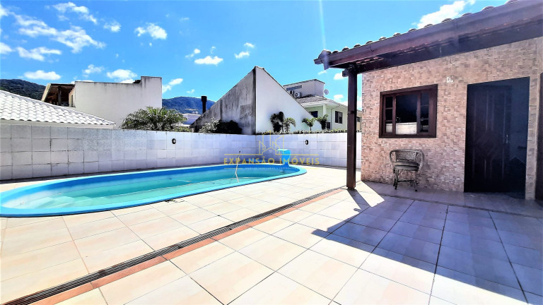 Imagem Casa com 3 Quartos à Venda, 100 m² em Pedra Branca - Palhoça Imagem Casa com 3 Quartos à Venda, 100 m² em Pedra Branca - Palhoça
