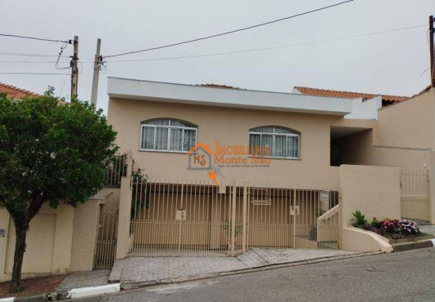 Casa com 3 Quartos à Venda, 288 m² em Vila Galvão - Guarulhos