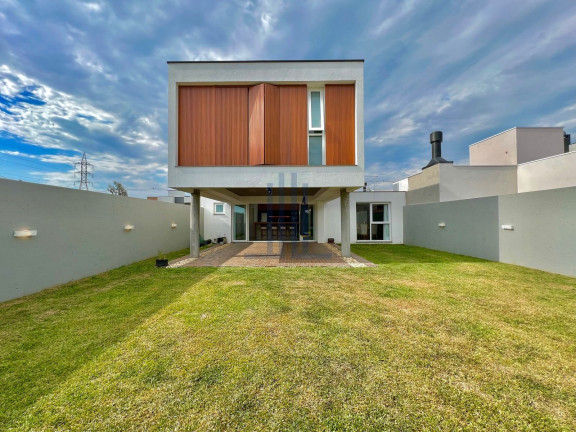 Imagem Casa com 3 Quartos à Venda, 273 m² em São José - Santa Maria
