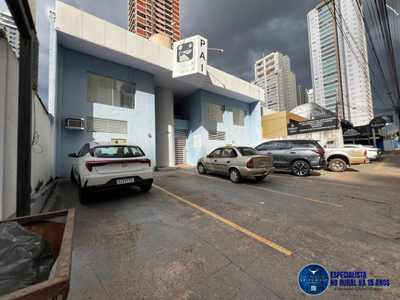 Imóvel Comercial à Venda, 750 m² em Setor Bueno - Goiânia