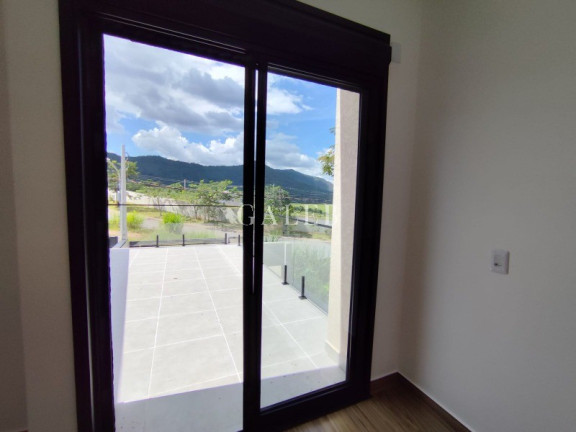 Imagem Casa com 3 Quartos à Venda, 151 m² em Jardim Dos Pinheiros - Atibaia Imagem Casa com 3 Quartos à Venda, 151 m² em Jardim Dos Pinheiros - Atibaia
