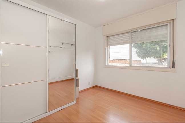 Imagem Imóvel com 2 Quartos à Venda, 59 m² em Passo Da Areia - Porto Alegre
