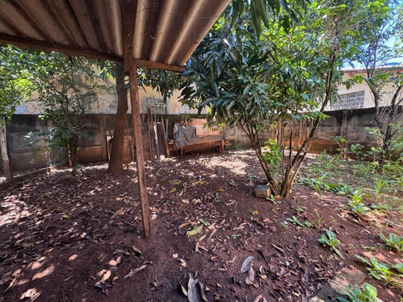 Imagem Casa com 3 Quartos à Venda, 166 m² em Jardim América - Goiânia